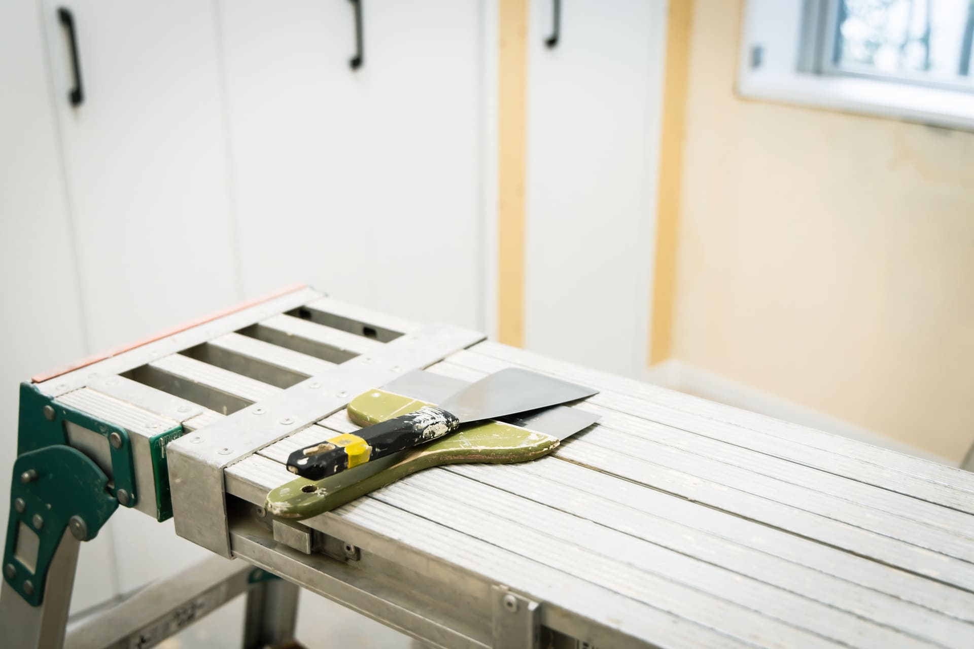 可搬式作業台とは？